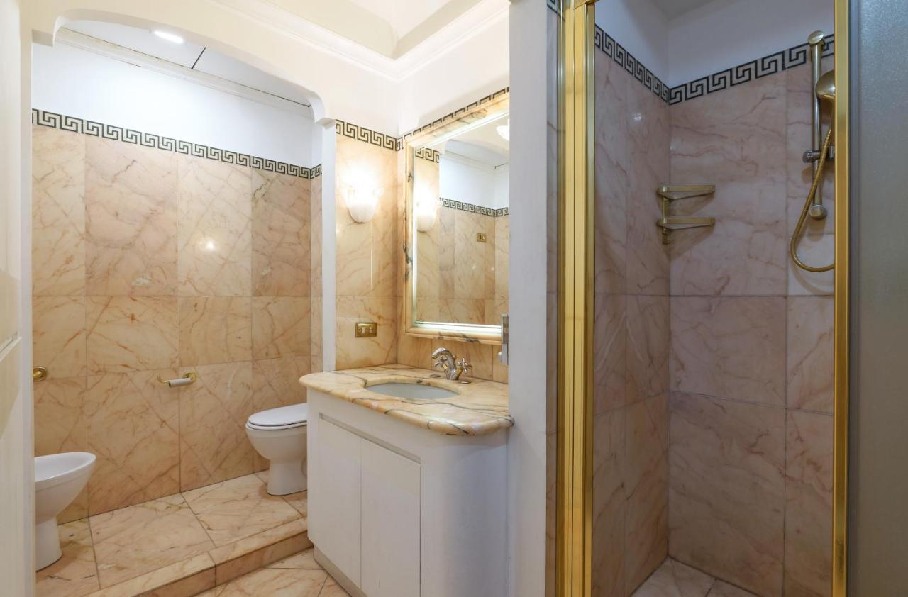Luxury Galleria Apt - Milan Duomo Eksteriør bilde